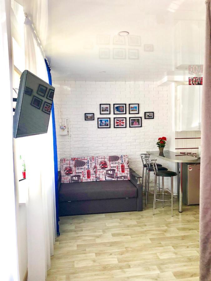 Apartment Studio London 2 이르핀 외부 사진